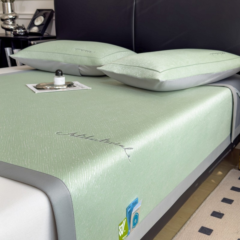 Lova kilimėlių komplektas iš ledinio šilko viskozės, siuvinėtas, sulankstomas, lengvas prabangos stilius, galima skalbti mašinoje