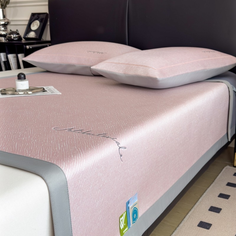 Lova kilimėlių komplektas iš ledinio šilko viskozės, siuvinėtas, sulankstomas, lengvas prabangos stilius, galima skalbti mašinoje