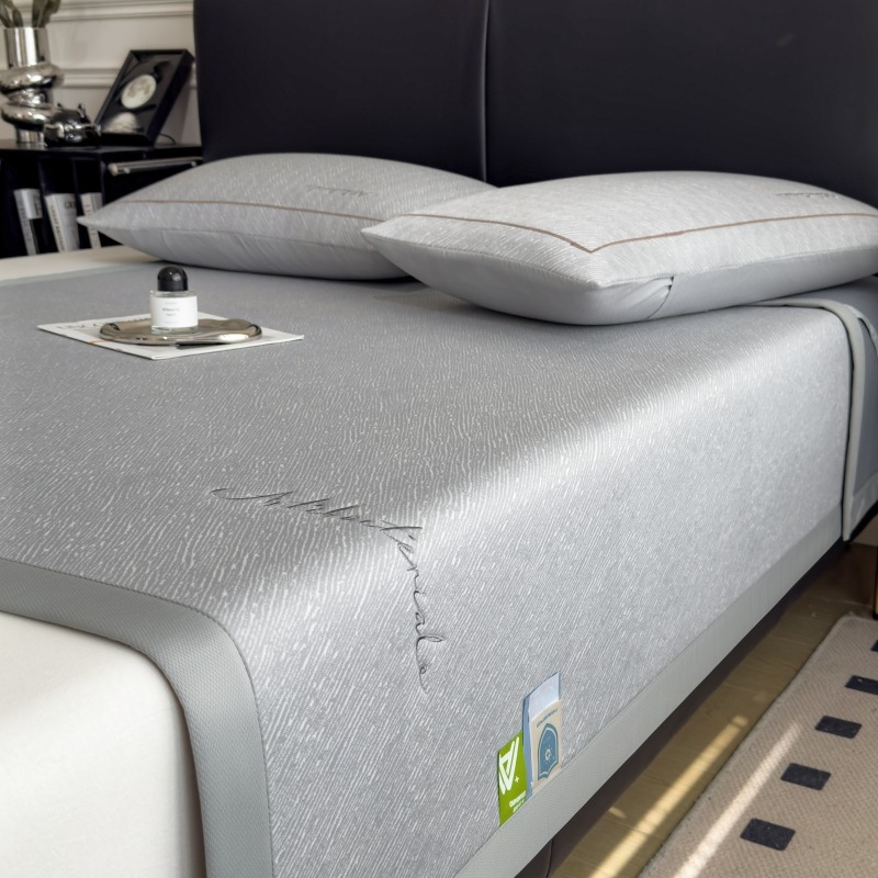 Lova kilimėlių komplektas iš ledinio šilko viskozės, siuvinėtas, sulankstomas, lengvas prabangos stilius, galima skalbti mašinoje