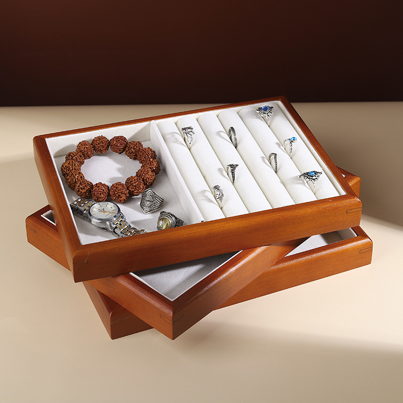 Kietmedžio juvelyrinių dirbinių dėžutė su senoviniu stiliumi ir jungimo technika