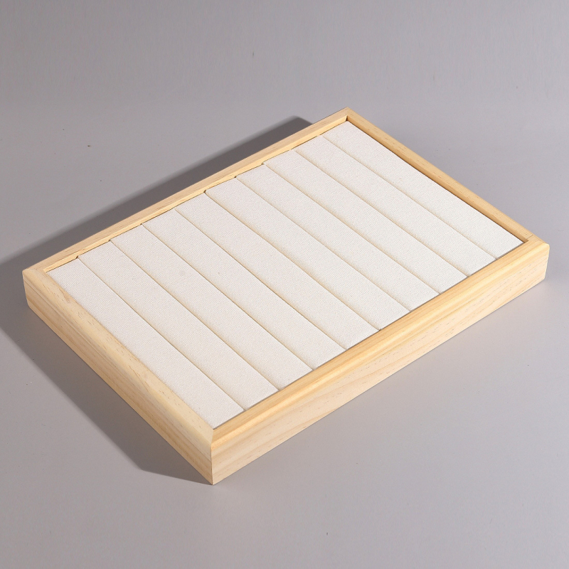 Kietmedžio juvelyrinių dirbinių dėžutė su senoviniu stiliumi ir jungimo technika