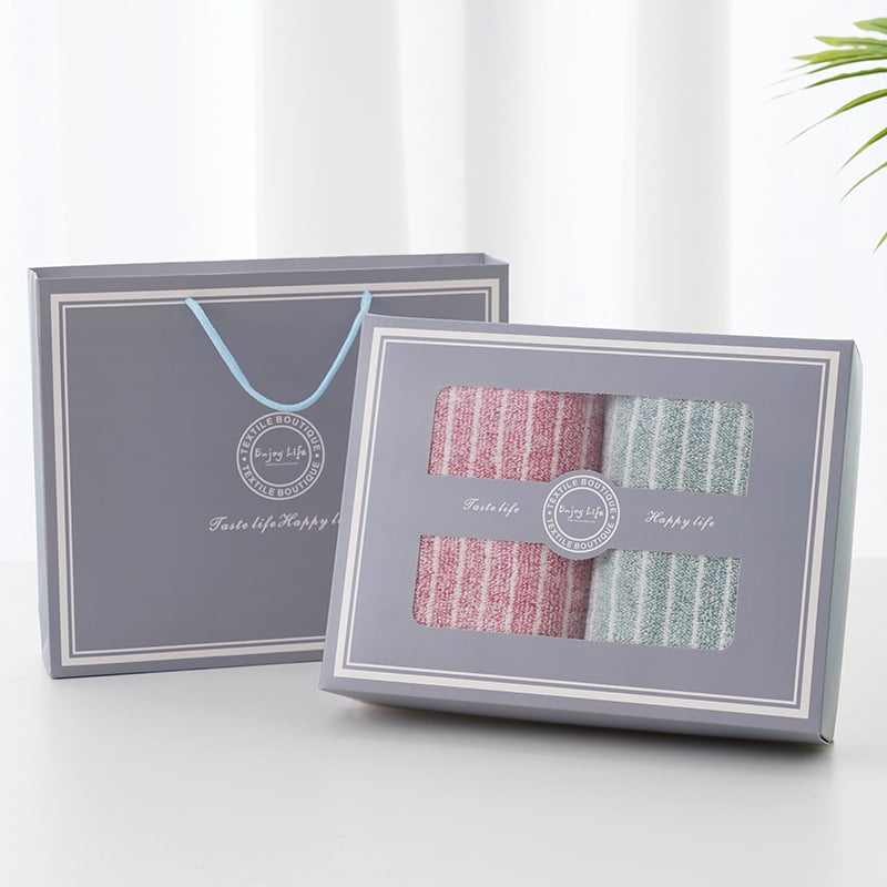Комплект от две лицеви кърпи от корална флис, подаръчна кутия, бродирано лого, опция за персонализиране