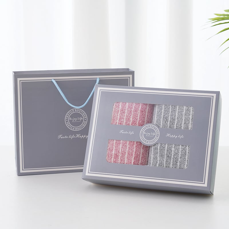 Комплект от две лицеви кърпи от корална флис, подаръчна кутия, бродирано лого, опция за персонализиране