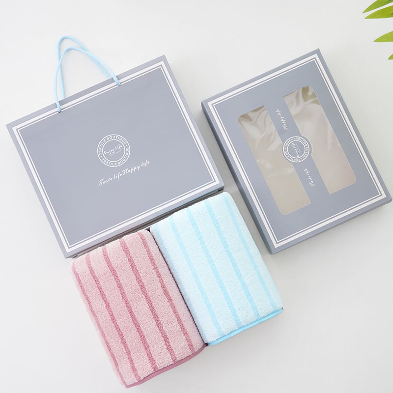 Комплект от две лицеви кърпи от корална флис, подаръчна кутия, бродирано лого, опция за персонализиране