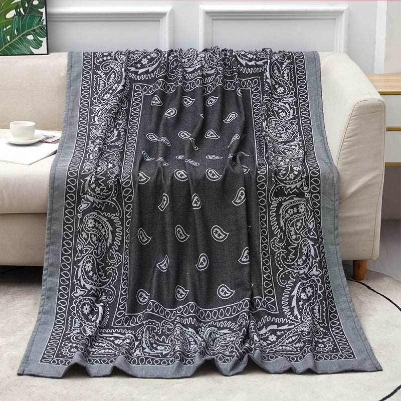 Polüesterjacquard pleed reisile — geomeetriline muster, modernne minimalistlik stiil, 500–799 g, sobib kõikidele aastaaegadele