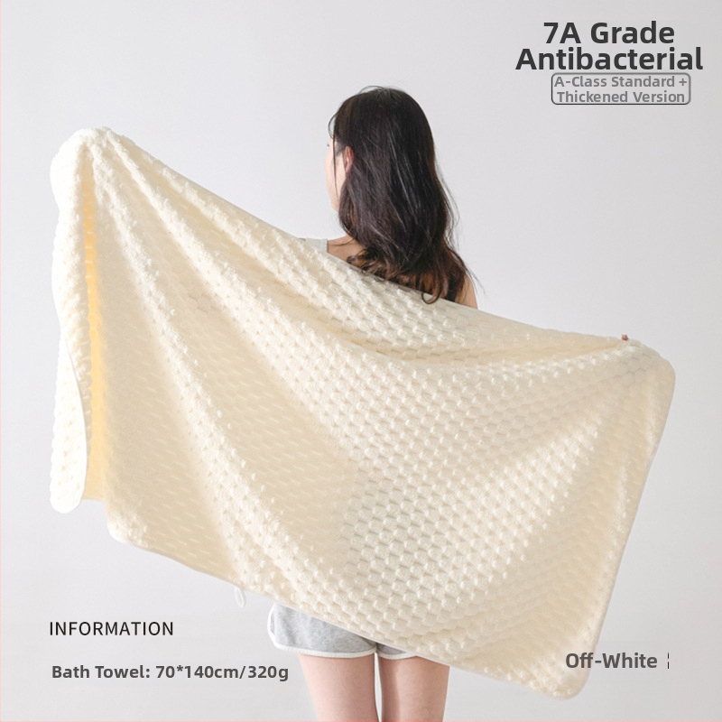 Trys rankšluosčių komplektas studentų bendrabutyje, 100% kitas pluoštas, 150D siūlas, džakardo audimas, po 100 g kiekvienam rankšluosčiui.