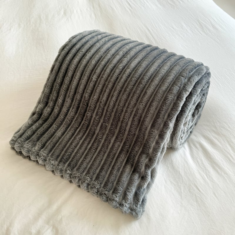 Plüüsitekk diivanile, paksendatud, ühetooniline muster, 1000 g, kevad ja sügis