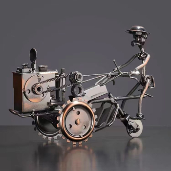 Pramoninio stiliaus metalo motociklo modelio dekoras – gyvenamojo kambario papuošalas; paviršius: elektroplatavimas; be pritaikymo