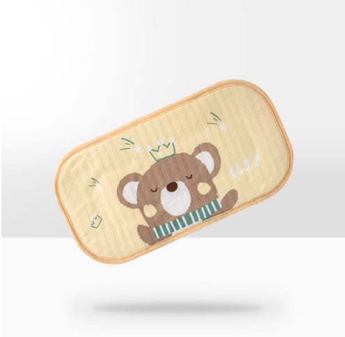 Rokas atbalsta spilvens zīdaiņa barošanai — 100% kokvilna, zīdaiņiem no dzimšanas līdz 12 mēnešiem, karikatūras stils, zīmols Happiness