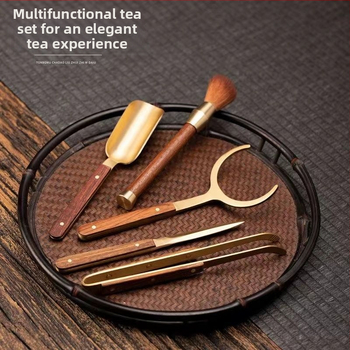 Σετ εξι εργαλείων για Τσάι Κουνγκ Φου — χαλκός, μοντέρνος μινιμαλιστικός σχεδιασμός; περιλαμβάνει μαχαίρι τσαγιού, κλιπ, κουτάλι και βούρτσα τσαγιού