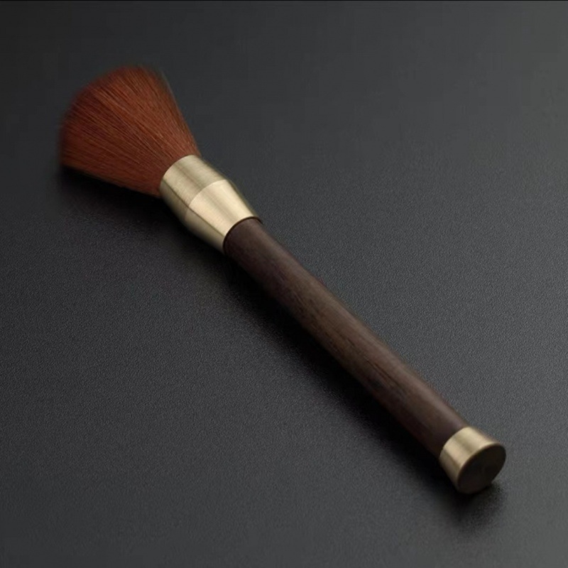 Σετ εξι εργαλείων για Τσάι Κουνγκ Φου — χαλκός, μοντέρνος μινιμαλιστικός σχεδιασμός; περιλαμβάνει μαχαίρι τσαγιού, κλιπ, κουτάλι και βούρτσα τσαγιού