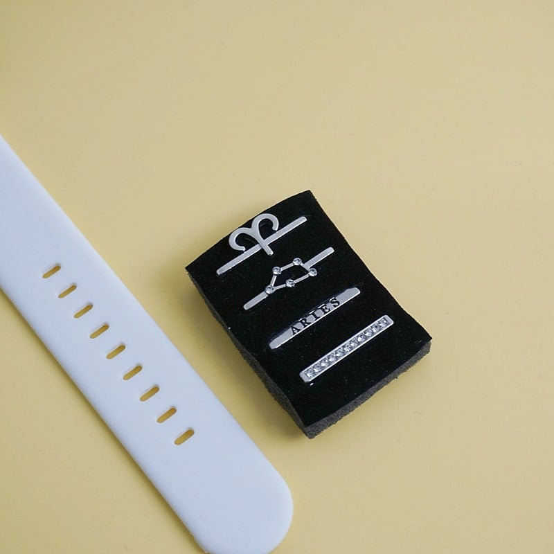 Σετ λουριού Apple Watch με διακοσμητική αγκράφα ζωδίων — ζώνη από κράμα, Άνοιξη 2024, ευέλικτο στυλ μόδας