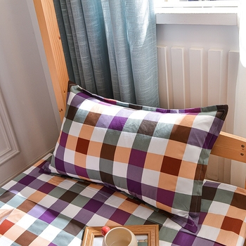 Jastučnica od 100% pamuka, twill tkanina, 40 niti, reaktivni ispis i bojanje, moderni minimalistički stil