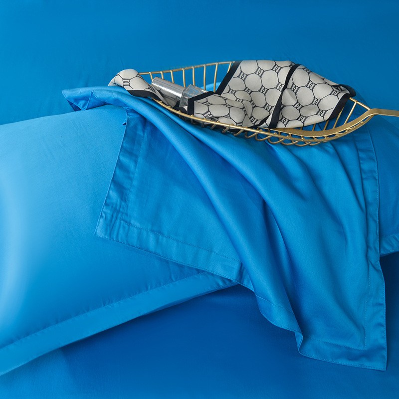 Jastučnica od 100% pamuka, twill tkanina, 40 niti, reaktivni ispis i bojanje, moderni minimalistički stil