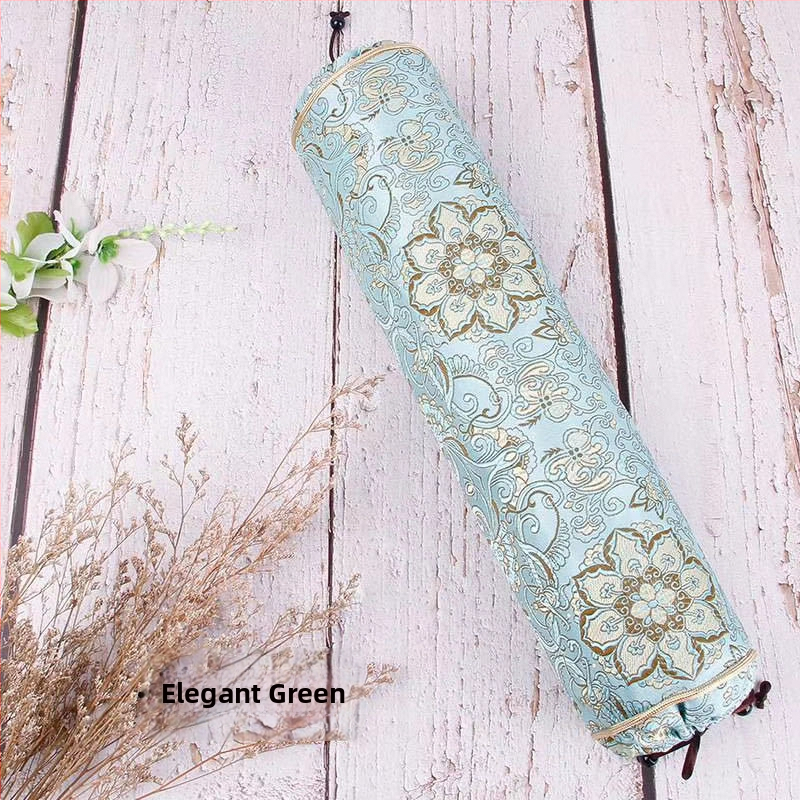 Jastučnica za vratni jastuk s izvezenim logom; satenski poliester tkanina (90% poliester); reaktivno bojanje; prilagodba dostupna