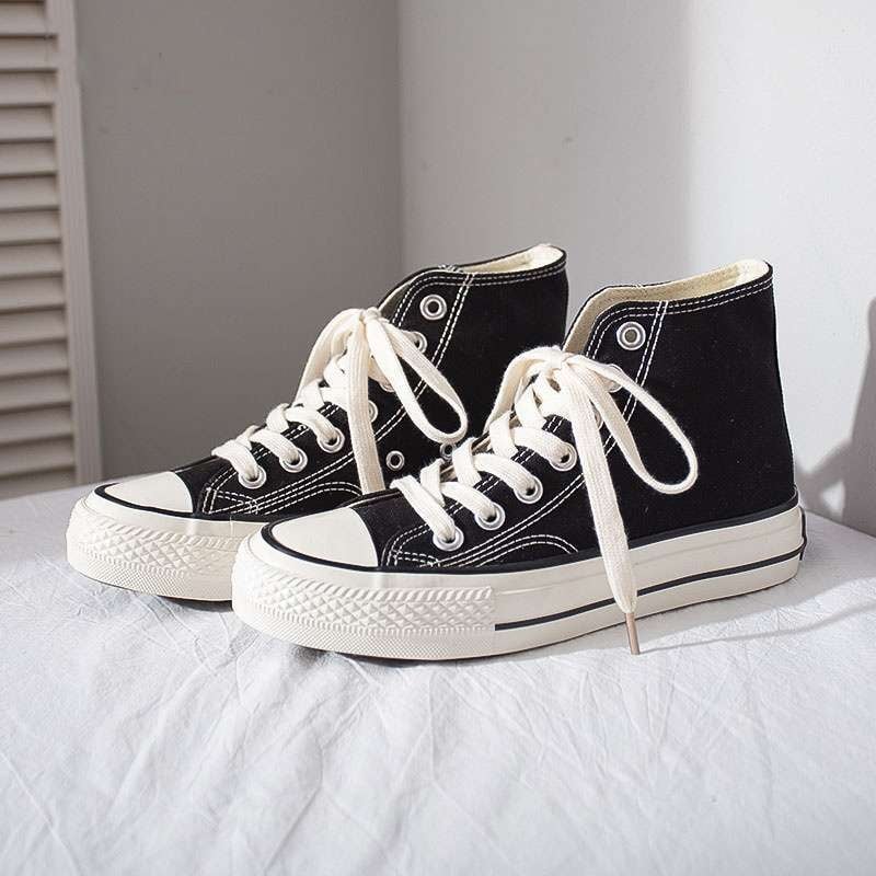 Ženske platnene tenisice s srednjom visinom gornje strane, gumom potplatom, pamukom podstavom i vezicama