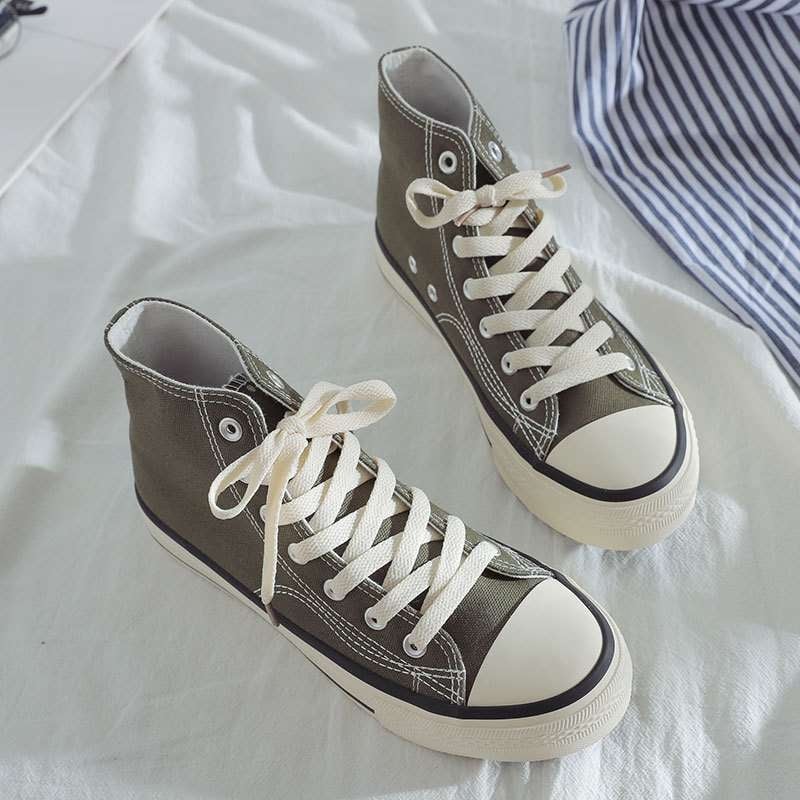 Ženske platnene tenisice s srednjom visinom gornje strane, gumom potplatom, pamukom podstavom i vezicama