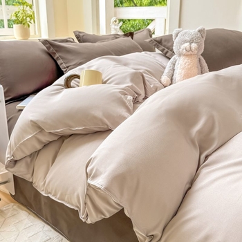 Dygsniuotos patalynės komplektas su antklodės užvalkalu ir paklode, paprastas stilius, reaktyvus dažymas, 100% medvilnė, studentų bendrabutyje