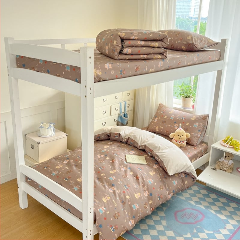 Mokyklos bendrabucio patalynės komplektas, keturių dalių, 100% medvilnė, animacinių ir botaniniai gėlių raštai, visam sezonui, svoris 2.0-2.5 kg