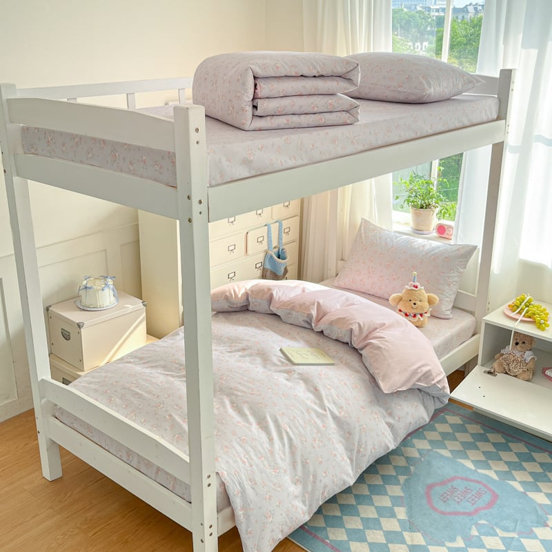 Mokyklos bendrabucio patalynės komplektas, keturių dalių, 100% medvilnė, animacinių ir botaniniai gėlių raštai, visam sezonui, svoris 2.0-2.5 kg