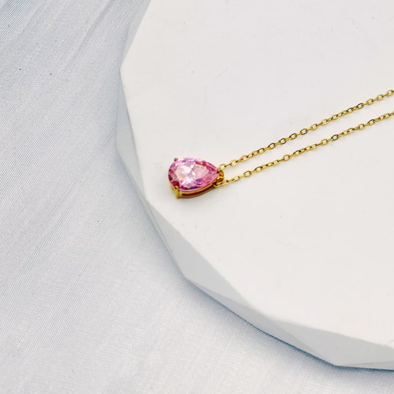 Titano plieno karoliai su vandens lašiniu cirkoniu, 12 mėnesių gimtadienio akmuo, vakuuminis elektrogalvanizavimas, atsparus blukimui