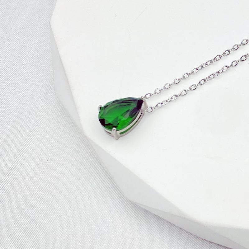 Titano plieno karoliai su vandens lašiniu cirkoniu, 12 mėnesių gimtadienio akmuo, vakuuminis elektrogalvanizavimas, atsparus blukimui