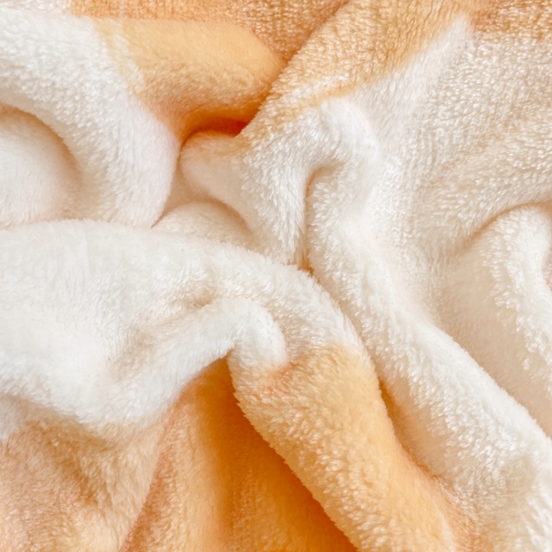 Enon korallvoodiline pleed voodile ja diivanile – kõikide aastaaegade jaoks, lihtne kaasaegne stiil, kokkutõmbumine 2–3%