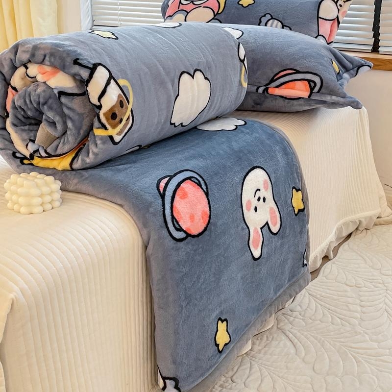 Enon korallvoodiline pleed voodile ja diivanile – kõikide aastaaegade jaoks, lihtne kaasaegne stiil, kokkutõmbumine 2–3%