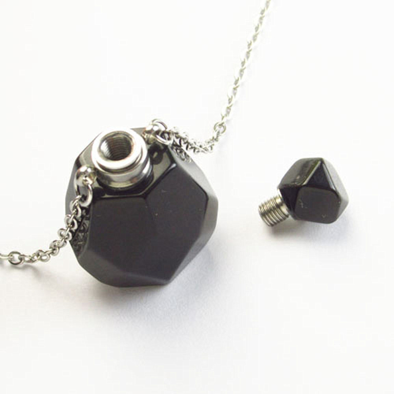 Geometrinis kristalų pakabukas su kvapo buteliuku – rankų darbo, ametistas, baltas krištolas, citrinas