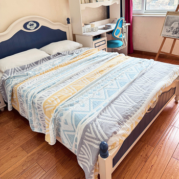 Kolme-kihiline puuvillane pleed geomeetrilise mustriga, 3000 g+, kevad-sügis