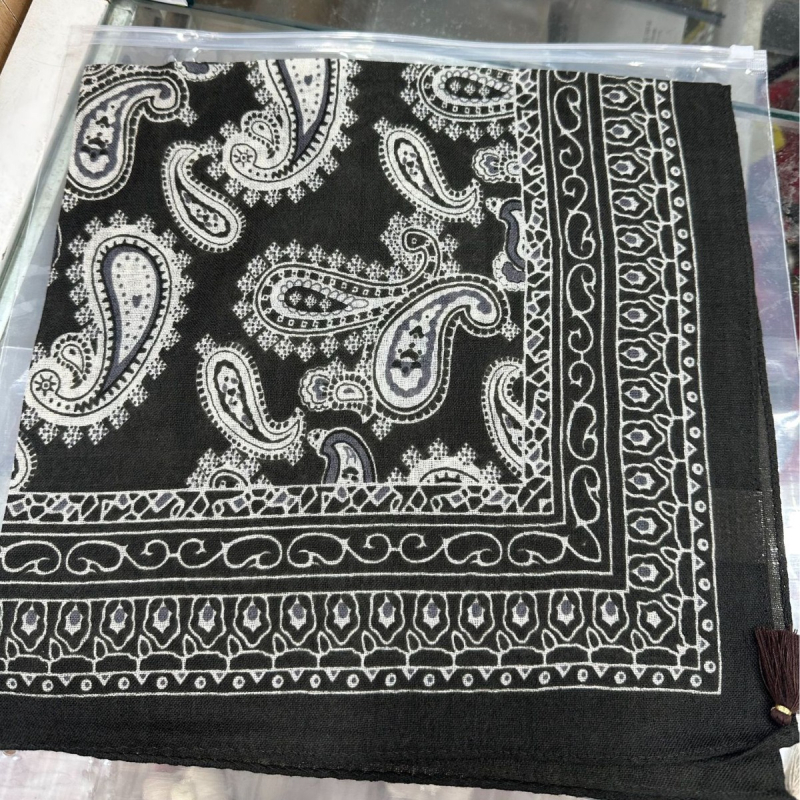 100% gyapjú négyszögletű sál, irodalmi retro stílus, warp-kötött, melegen tart, tavasz 2025