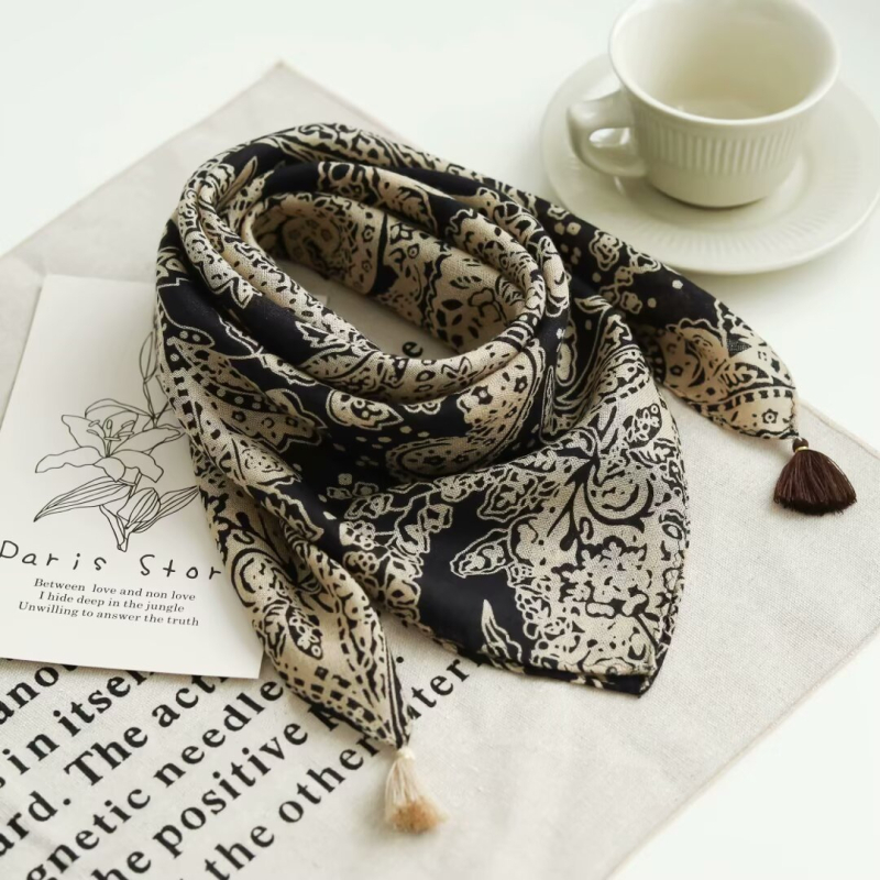 100% gyapjú négyszögletű sál, irodalmi retro stílus, warp-kötött, melegen tart, tavasz 2025