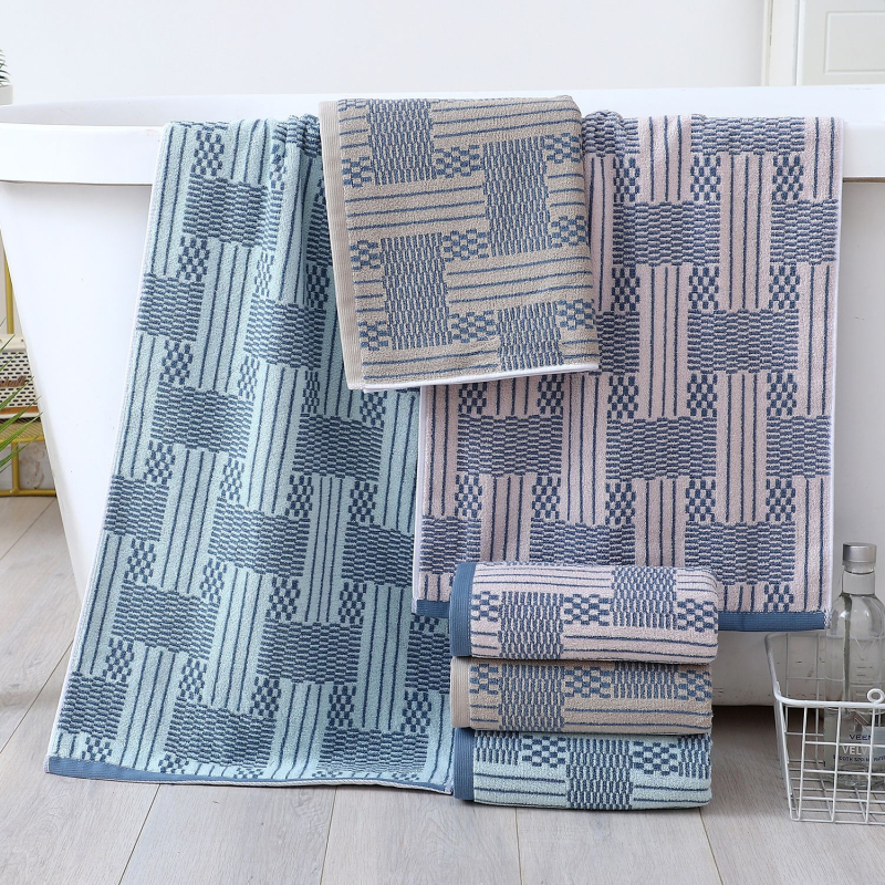 Violet 100% medvilninis vonios rankšluostis, jacquard audinys, 32s siūlai, svoris 140-170 g