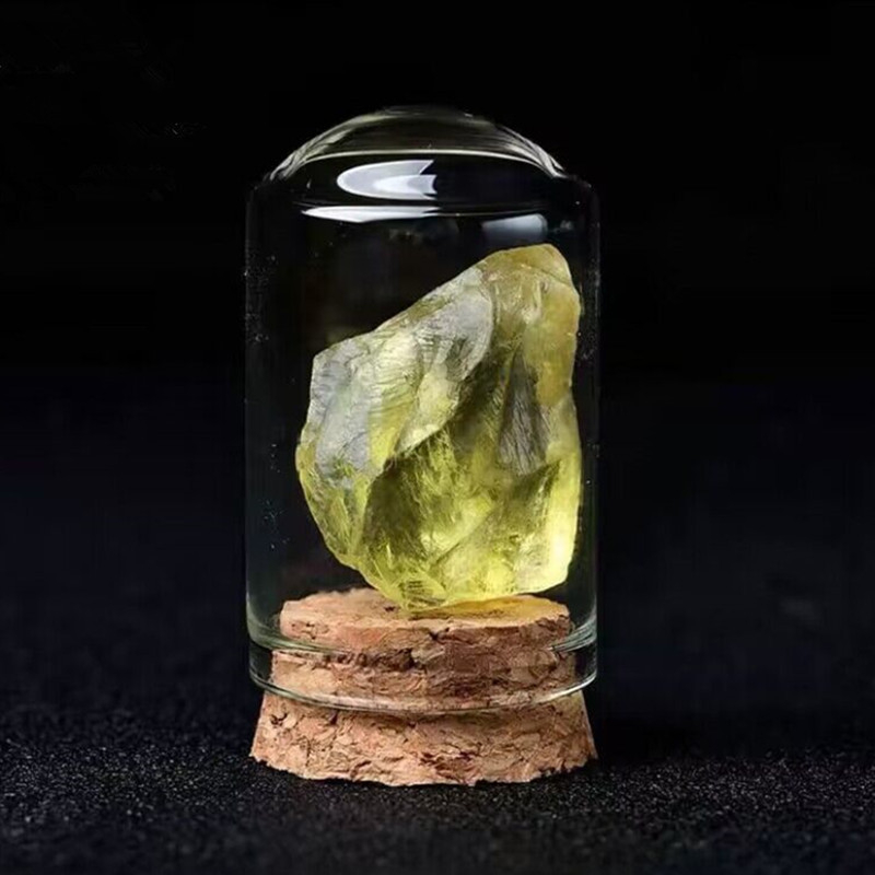 Mineralni kristalni uzorak – edukativni geometrijski kristal za djecu (Materijal: kristal; Marka: Kun-woo; Pakiranje: drvena kutija)