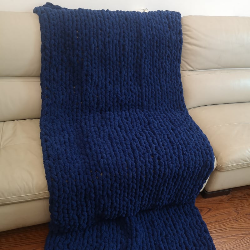 Käsitsi kootud pleed polüestrist – 1500–1999 g, Esmaklassiline kvaliteet, Kõigile aastaaegadele