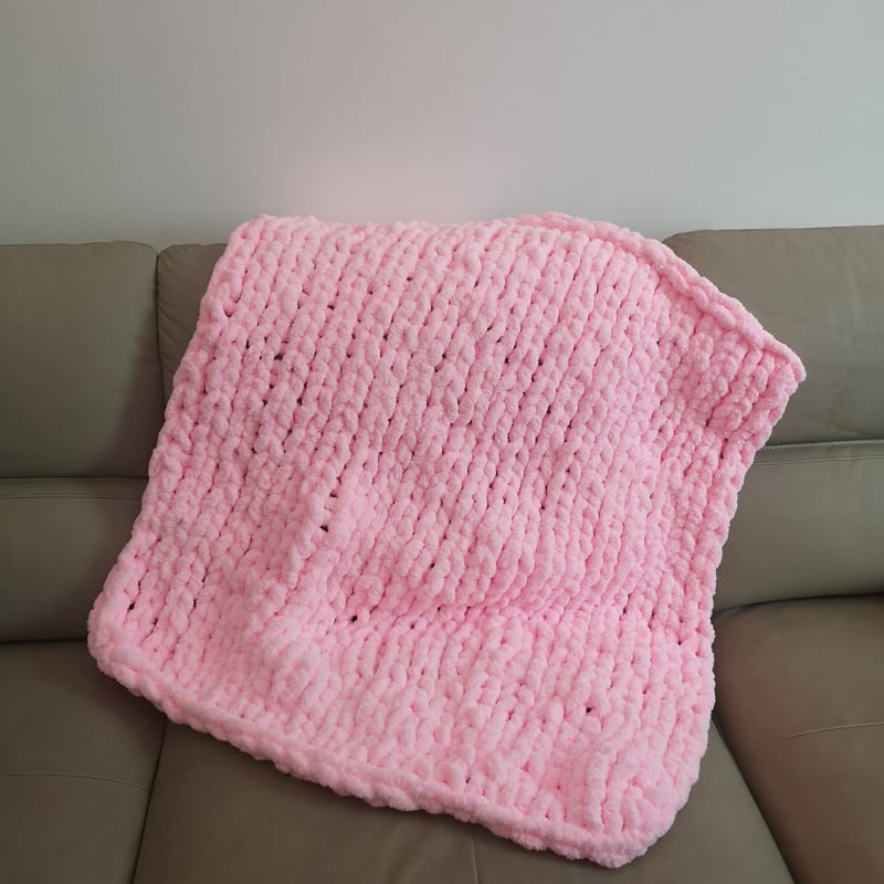 Käsitsi kootud pleed polüestrist – 1500–1999 g, Esmaklassiline kvaliteet, Kõigile aastaaegadele