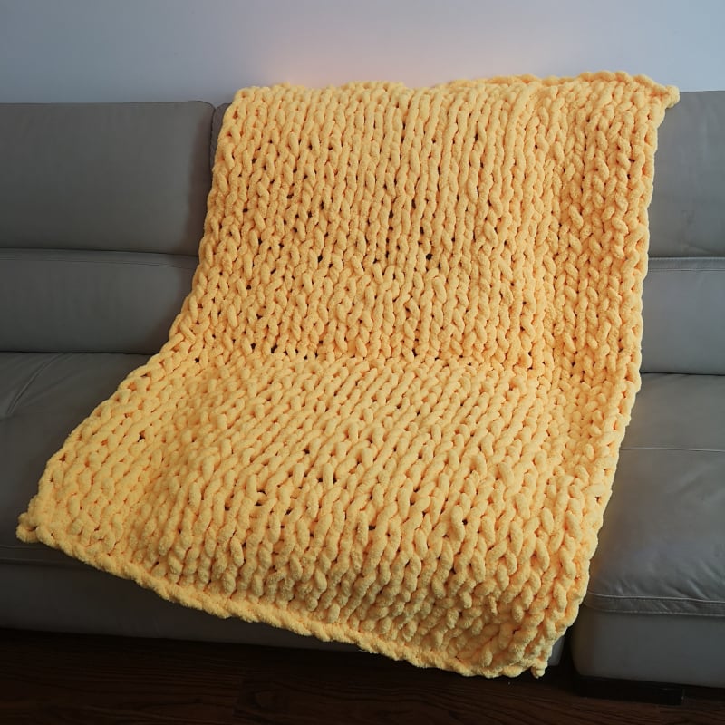 Käsitsi kootud pleed polüestrist – 1500–1999 g, Esmaklassiline kvaliteet, Kõigile aastaaegadele