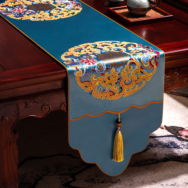 Stalo vėliava iš audinio su augalų ir gėlių raštu, naujame kinų stiliuje