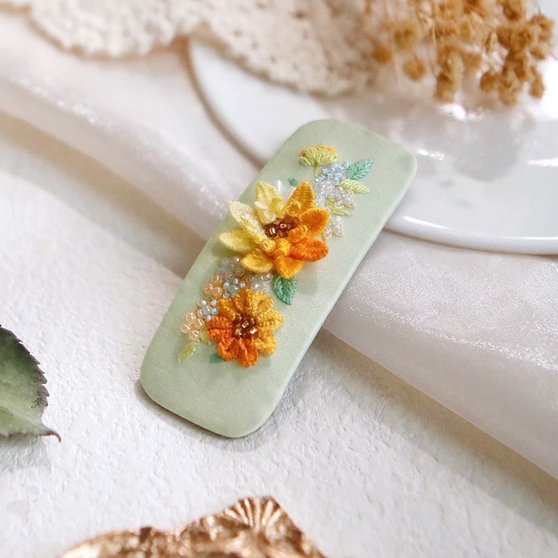 Clamă de păr handmade cu floare din țesătură – Kit DIY de broderie, stil Nordic, poliester, model peisaj