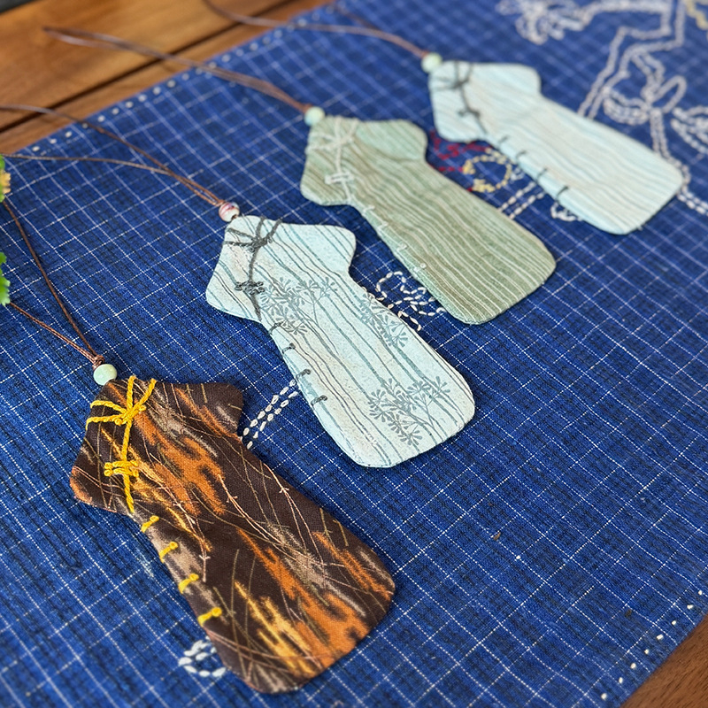 Keresztszemes készlet cheongsam medálos könyvjelzőhöz, kezdőbarát virágos minta, pamut és len anyag