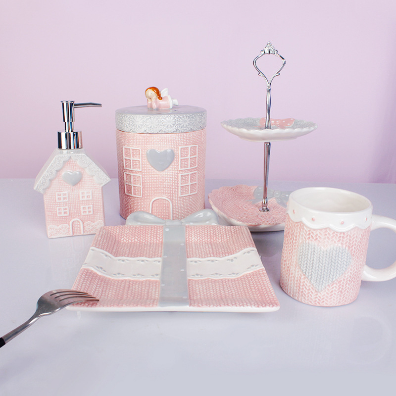 Porcelán lapos tál, szabálytalan forma, modern letisztult stílusú edénykészlet