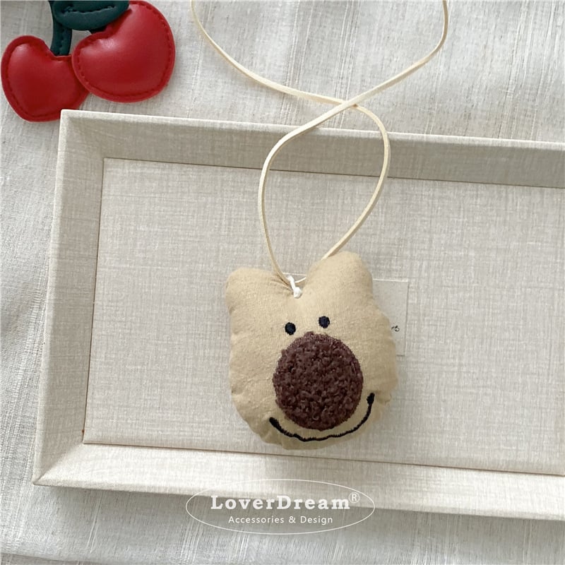 Vaikų kaklo papuošalas su grybų motyvu ir gėlėtu audiniu, mišrios medžiagos, animacinis stilius, pritaikomas