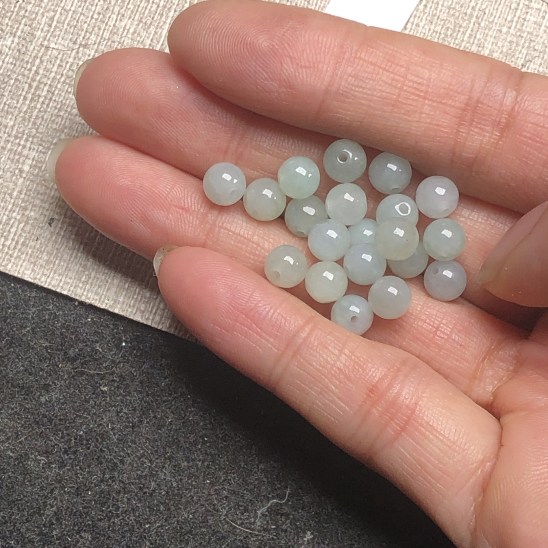 Жадеит А-клас Старо находище – ледено-прозрачни мъниста за DIY бижута