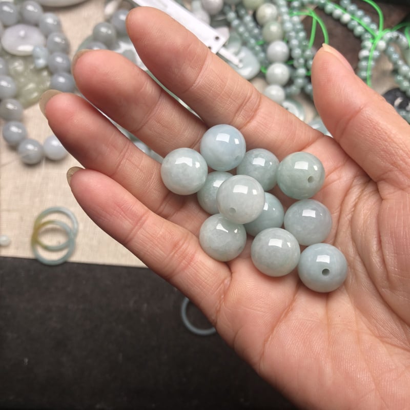 Жадеит А-клас Старо находище – ледено-прозрачни мъниста за DIY бижута