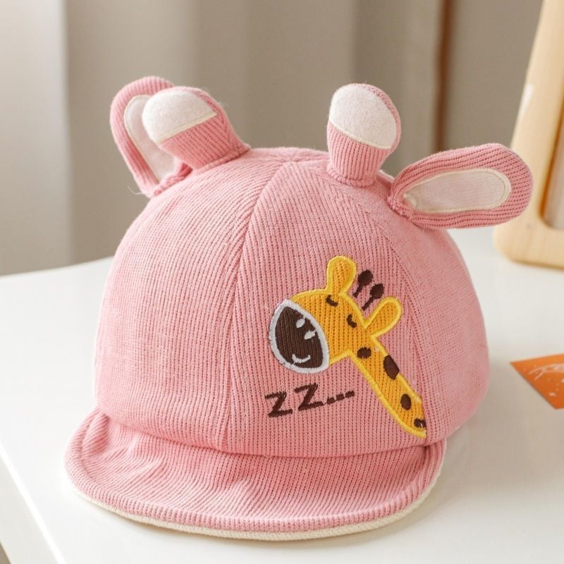 Kūdikio beisbolo kepurė su plačiu snapeliu, vėjo atspari ir šilta, kvėpuojantis poliesteris, siuvinėjimas, mielas animacinis stilius, amžiaus grupė 0–2 m, pavasaris–ruduo