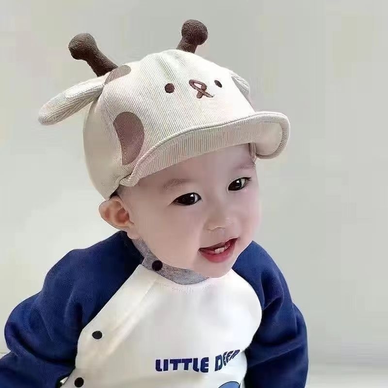 Kūdikio beisbolo kepurė su plačiu snapeliu, vėjo atspari ir šilta, kvėpuojantis poliesteris, siuvinėjimas, mielas animacinis stilius, amžiaus grupė 0–2 m, pavasaris–ruduo