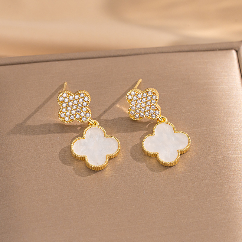 Set de bijuterii geometric: colier și cercei din oțel titan cu acoperire diamantată; lanț O; pandantiv din oțel titan; stil lux ușor.