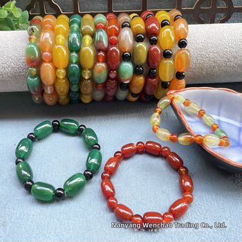 Akatā rokassprādze ar rižu pērļām, ģeometriska forma, dabisks materiāls, karājošās pērles