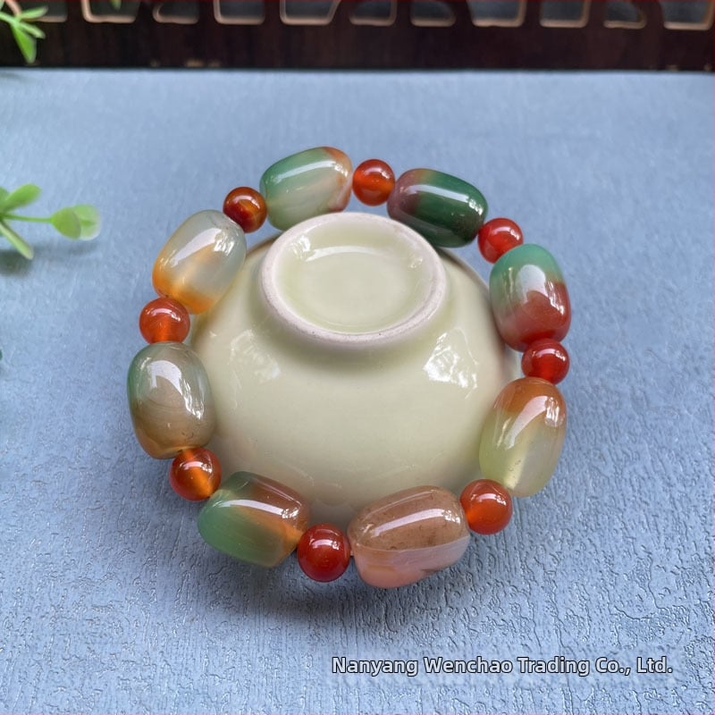 Akatā rokassprādze ar rižu pērļām, ģeometriska forma, dabisks materiāls, karājošās pērles