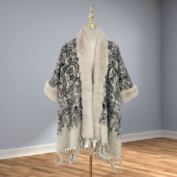 Köpeny sál műkasmírból, műszőrme gallérral, etnikus retro stílus, bojtokkal díszített kendő, téli–őszi viselet, eredet Yunnan, 2024 őszén debütált